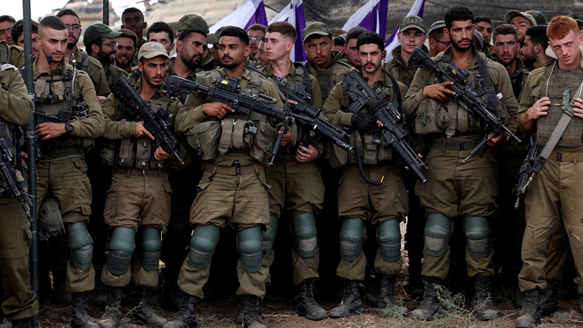 gaza ceasefire in crisis israel strikes hamas targets after truce