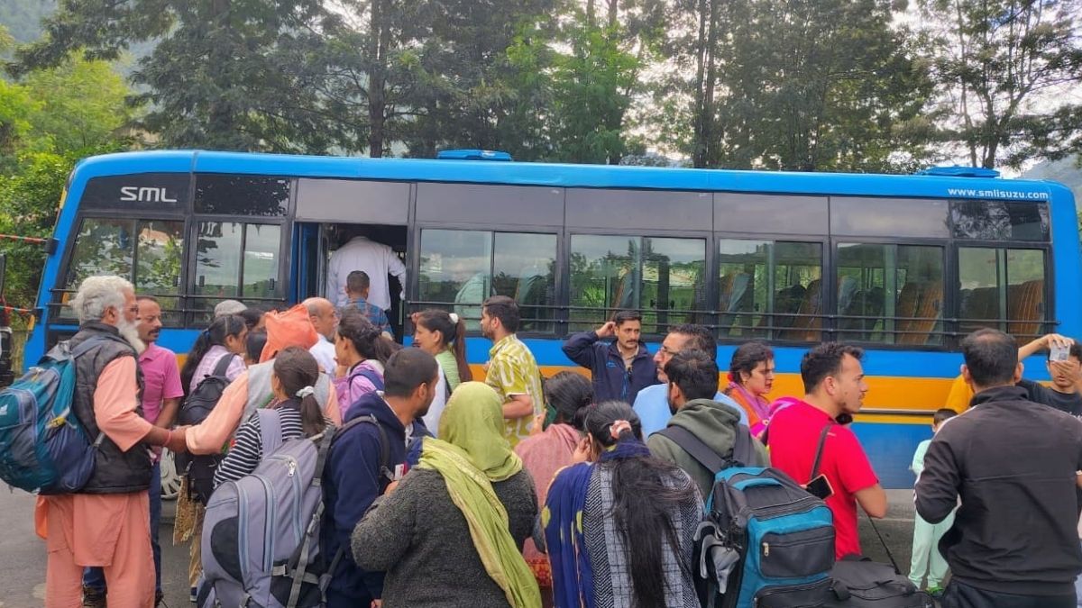 vehicles will stop in the evening on diwali day buses will not be available after 5 pm
