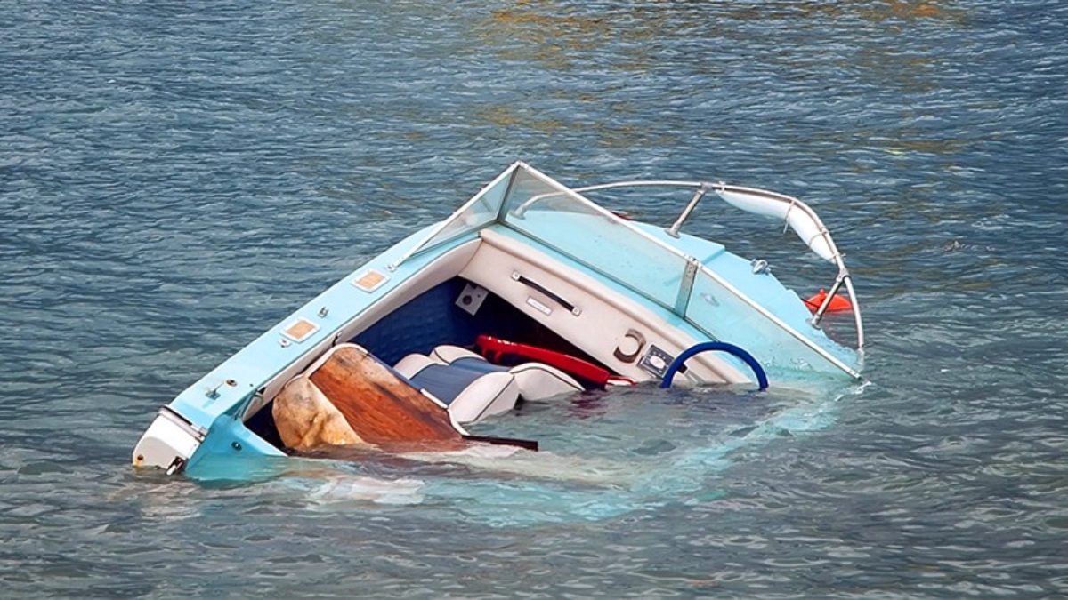tragedy at italian coast migrant boat capsizes one dead dozens missing