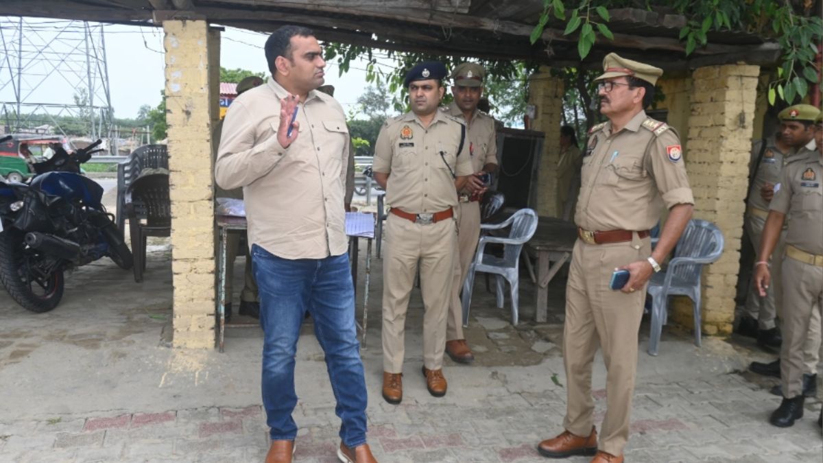 ssp anurag arya said for person celebrate festivals with caution in case of fire or trouble dial 112