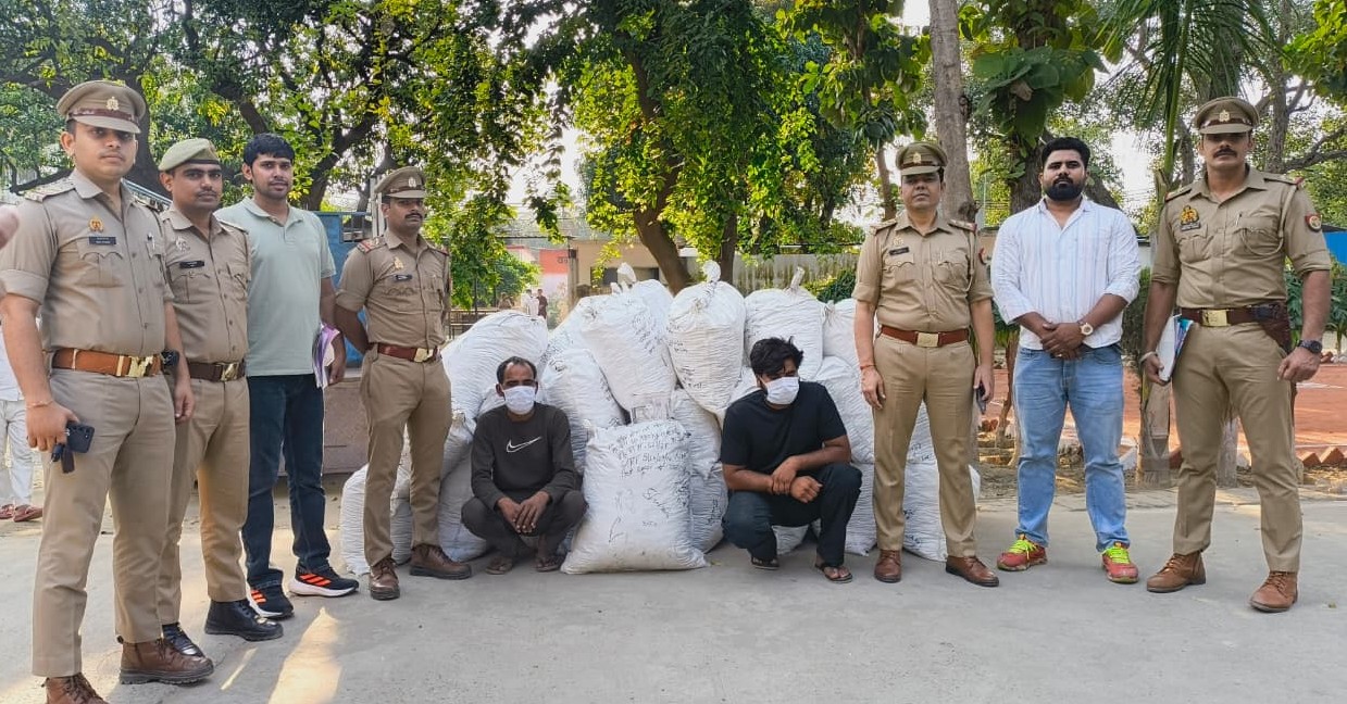 muzaffarnagar police seizes 814 quintal ganja two arrested