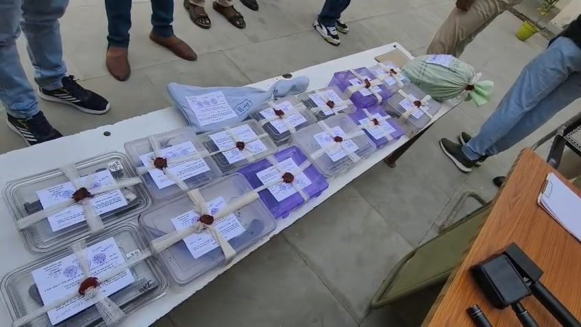 bishnoi gang member arrested in narnaul with foreign pistol