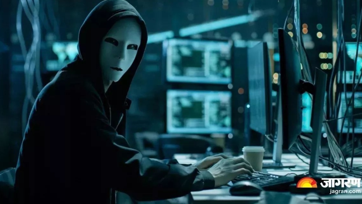 faridabad retired un officer loses 1443 lakh in cyber scam