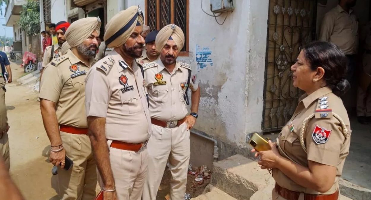 jalandhar over 100 illegal weapons seized 80 smugglers arrested