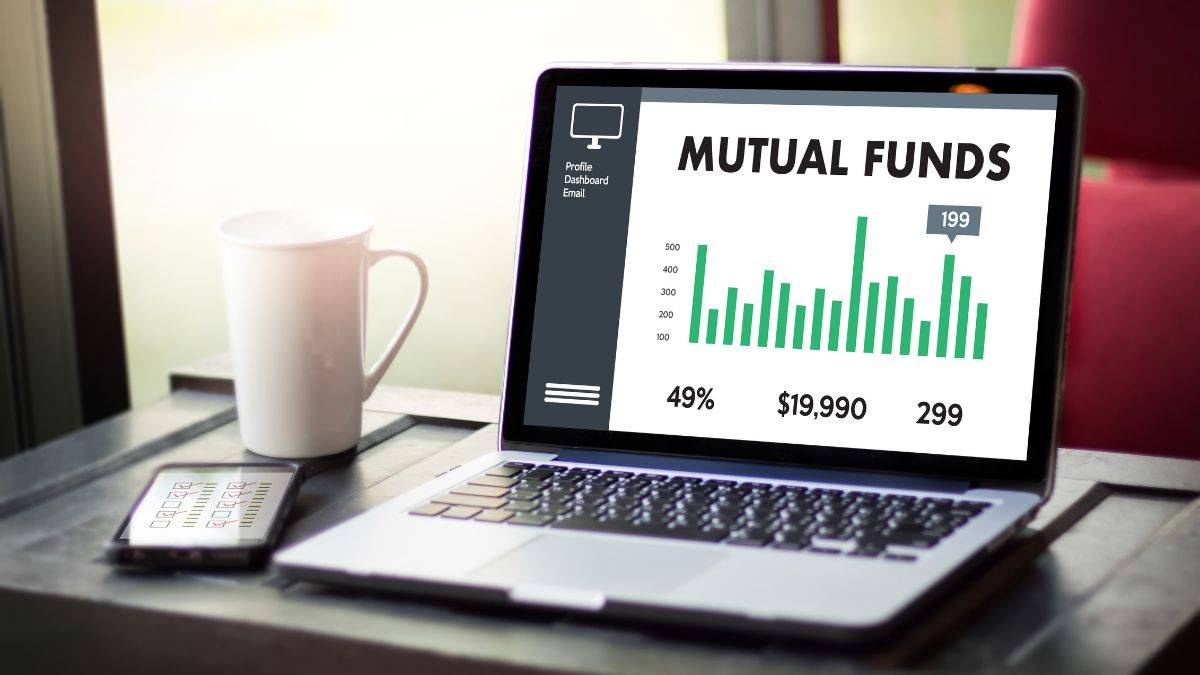 big news on mutual funds rs23000 crore invested in ipos so far in 2025