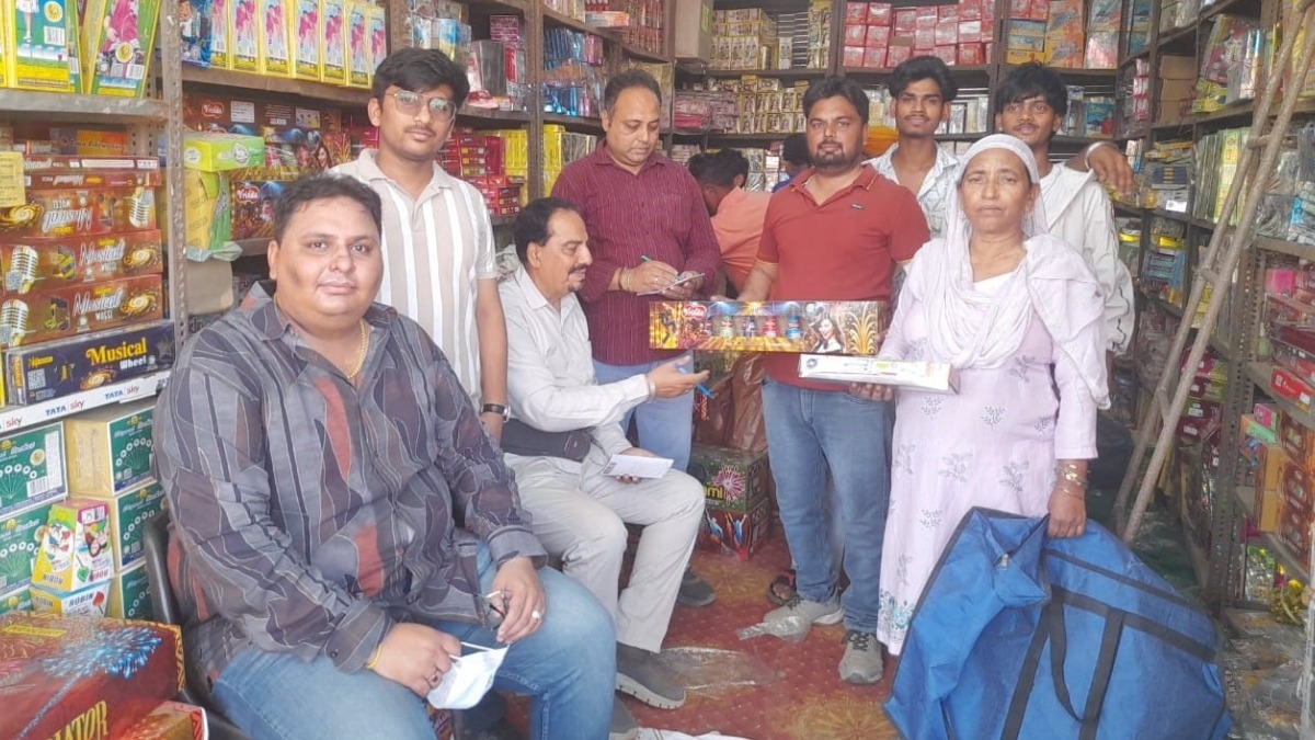 diwali challenge selling crores of firecrackers in two days