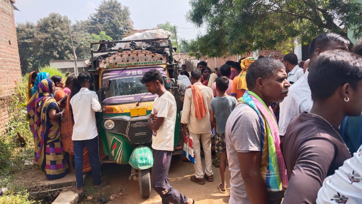 giridih road accident diwali turns tragic two deaths reported