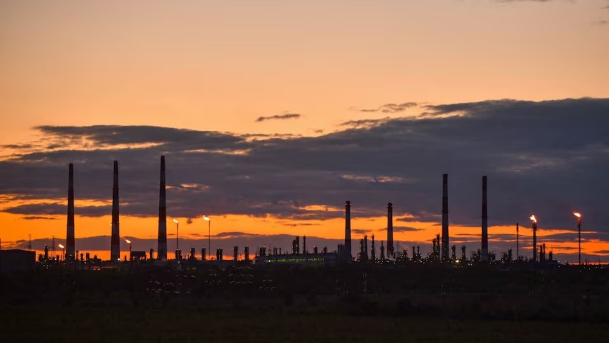 ukraine drone attack on russias orenburg plant disrupts gas supply
