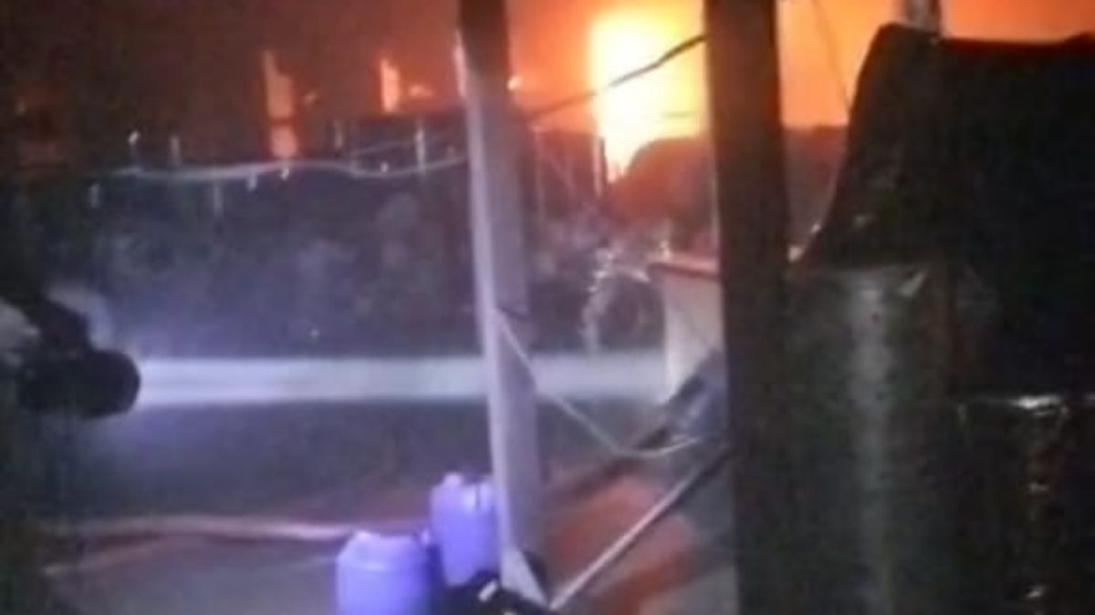 faridabad woman dies after gas cylinder leak fire
