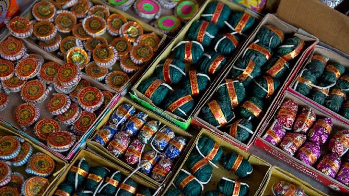 delhi crackdown illegal firecracker shop sealed in east delhi