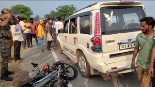 बेकाबू स्कॉर्पियो ने बाइक को मारी टक्कर, 2 दोस्तों की दर्दनाक मौत