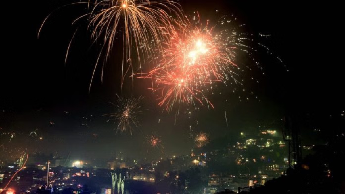 diwali fireworks dozens injured in betiya bihar diwali accidents