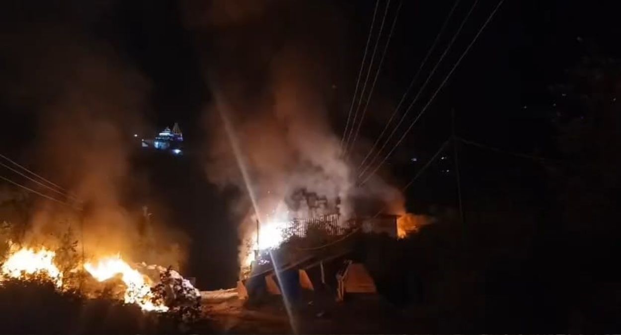 massive fire at rampur segregation point 85 lakh loss