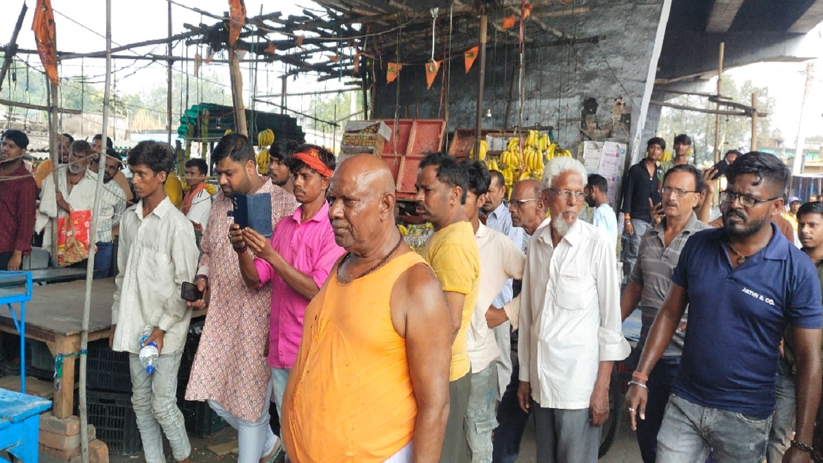 bokaro news explosions in beauty shop at phusro details here