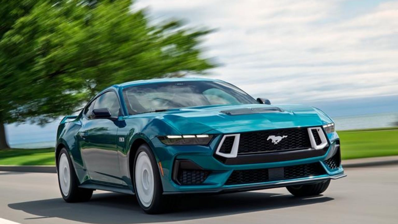 us automaker ford recalls 6 lakh 25 thousand units over seatbelt and camera defects