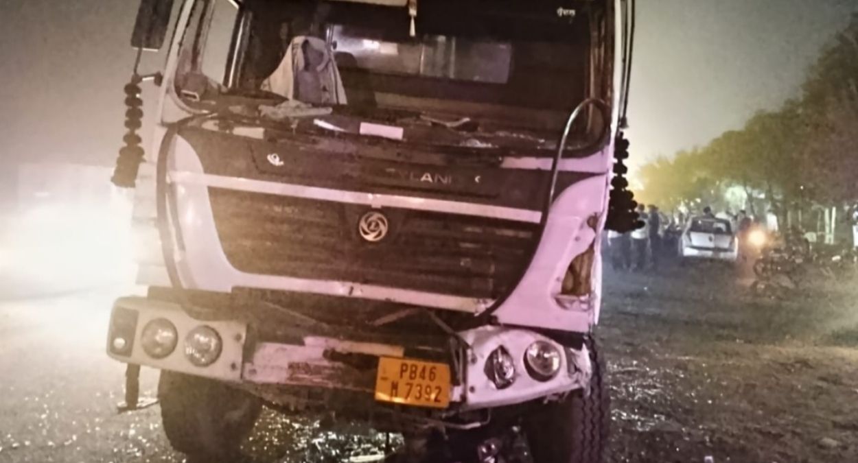 tragic accident pregnant woman and child killed by truck in gurdaspur