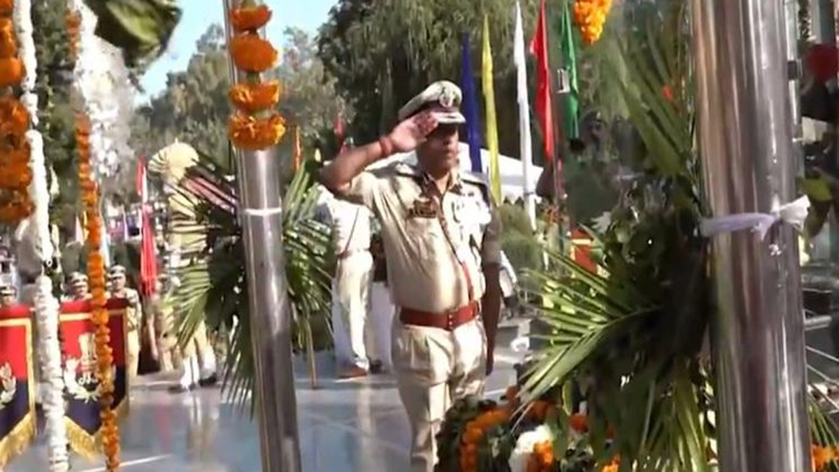 jammu kashmir tribute to martyrs on national police commemoration day