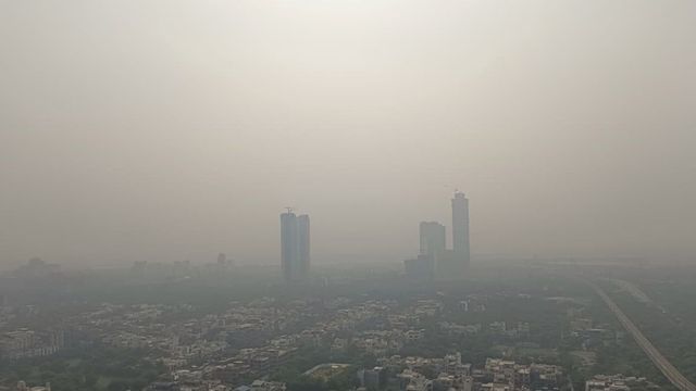 दीवाली के बाद बिगड़ा एयर क्वालिटी इंडेक्स, अस्पतालों में सांस के मरीजों की संख्या 30% तक बढ़ी
