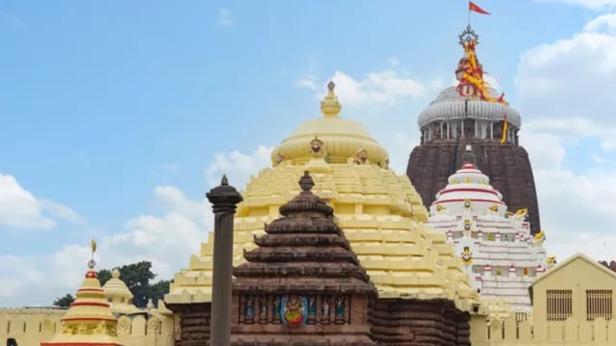 security breach at puri jagannath temple priest caught taking photos