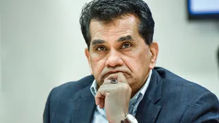 अमिताभ कांत ने SC के फैसले पर उठाए सवाल दीवाली के बाद दिल्ली की हवा हुई जहरीली (फाइल फोटो)
