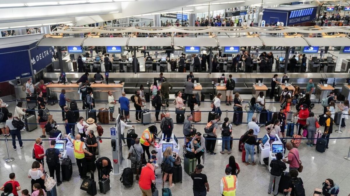 atlanta airport shooting plot man arrested with assault rifle