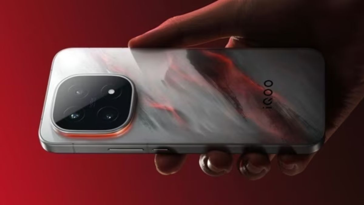 iqoo 15 launched snapdragon 8 gen 5 7000mah battery expected india launch 2025