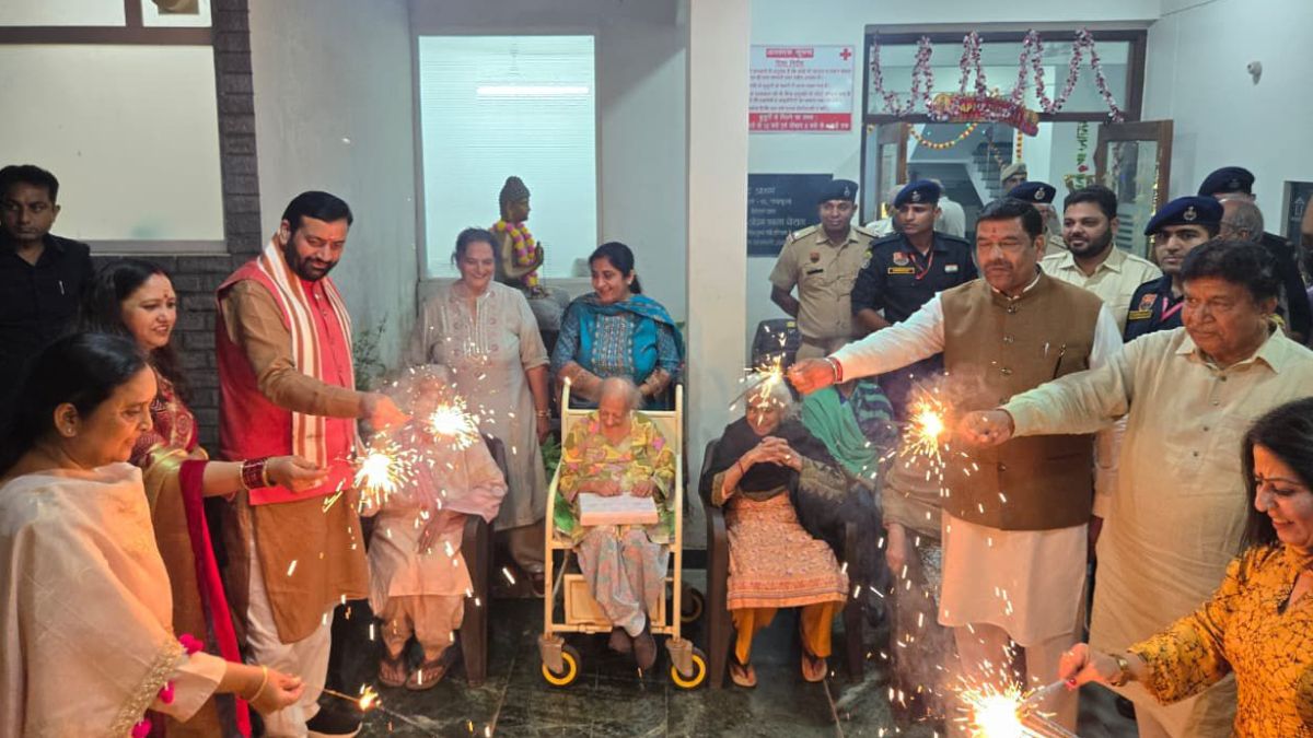 cm nayab saini celebrated diwali with his wife at an old age home also bursting sparklers and firecrackers