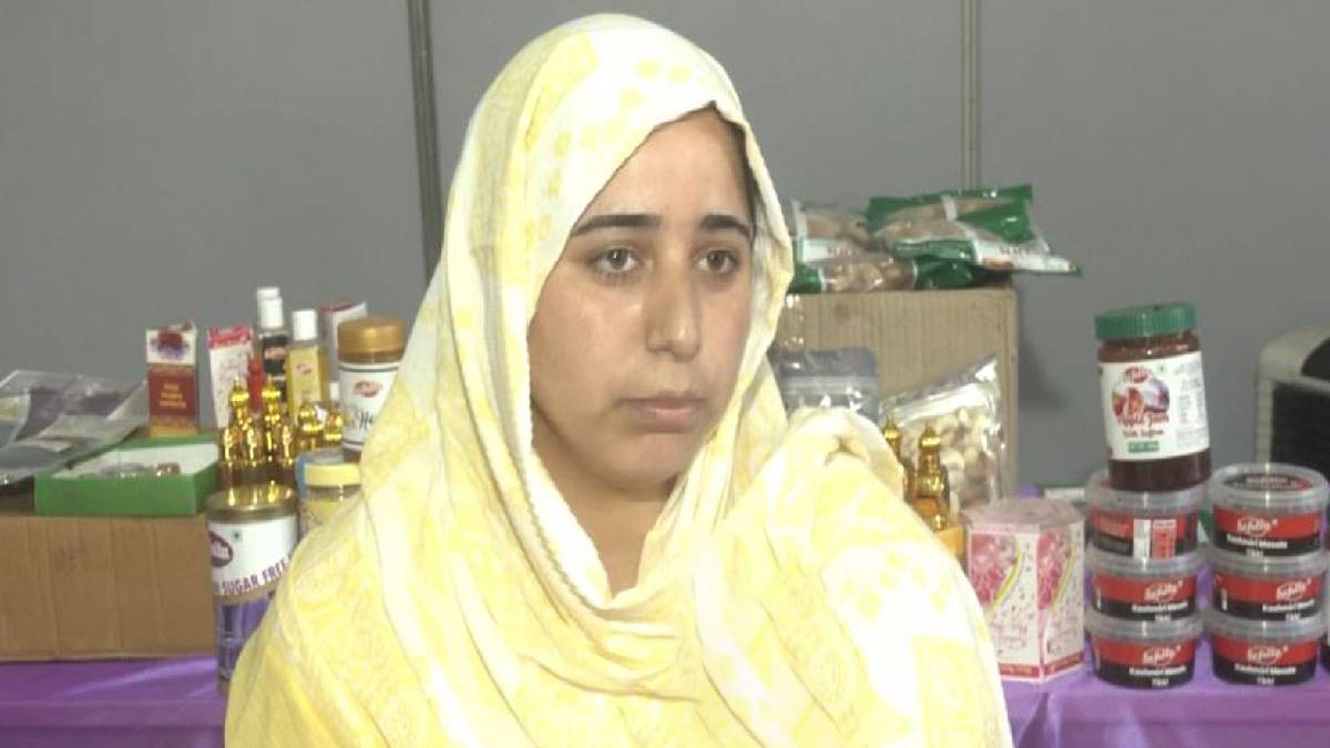 apple jam kashmiri kahwa masala tikki these products made women self reliant nighat success showed women a new path