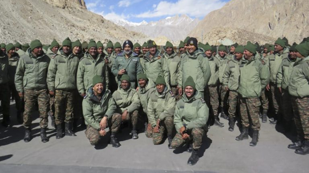air force chief army commander celebrate diwali with troops in jk