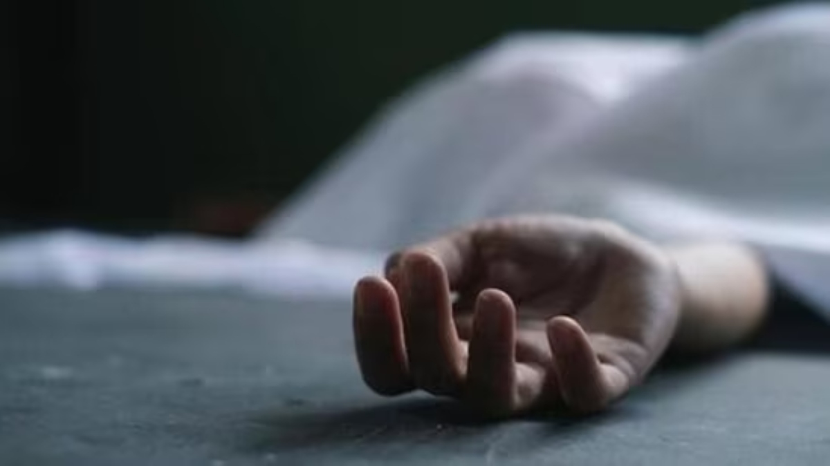 live in couple found dead in bengaluru police suspect suicide after fight