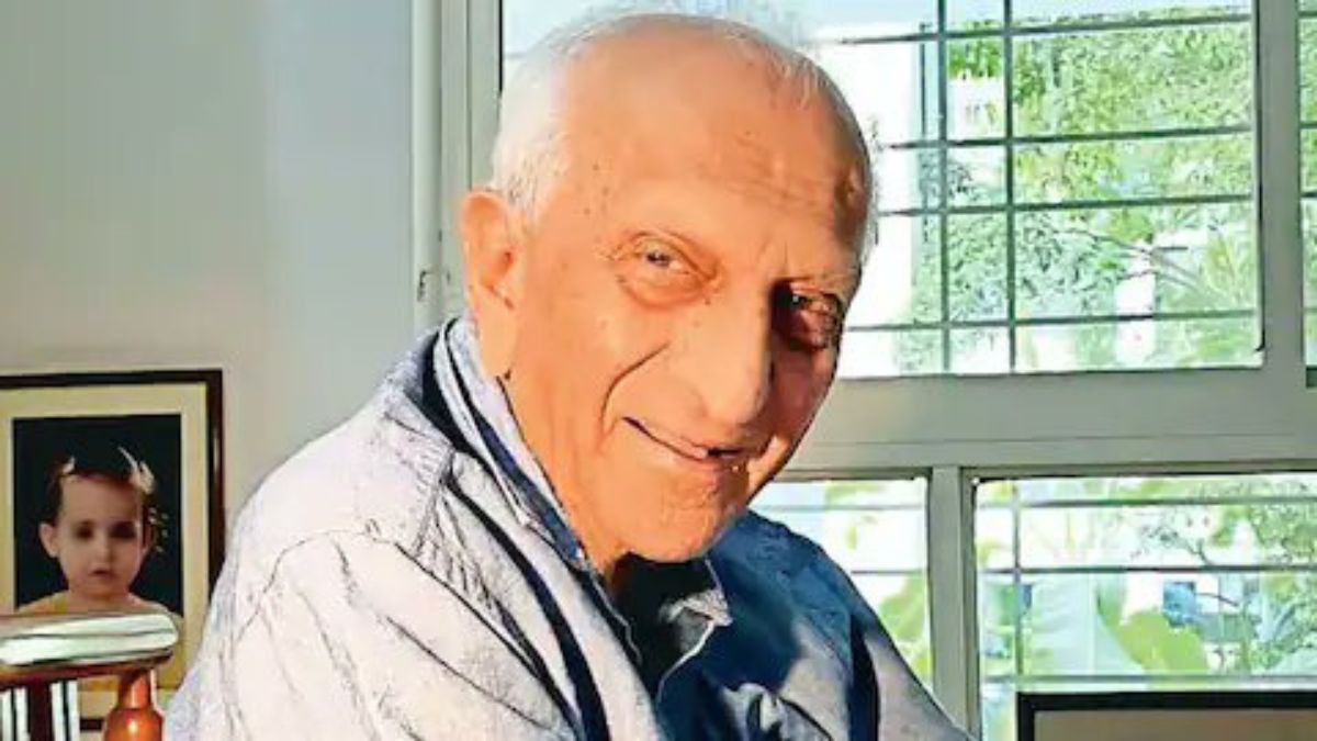 dr eknath chitnis isro pioneer dies at 100