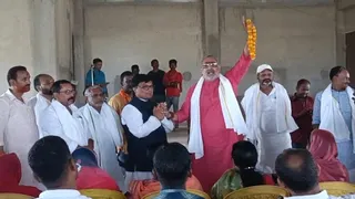 चेरिया बरियारपुर में बैठक में पहुंचे गिरिराज सिंह। जागरण