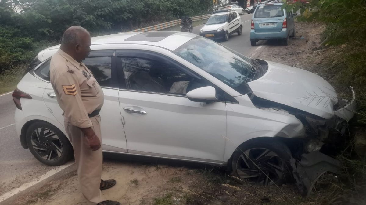 fatal car accident in himachal one dead another injured