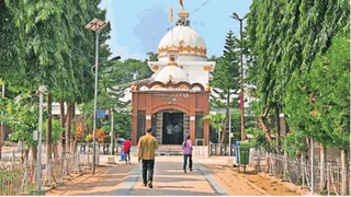 सीतामढ़ी के पुनौराधाम स्थित माता जानकी मंदिर। जागरण