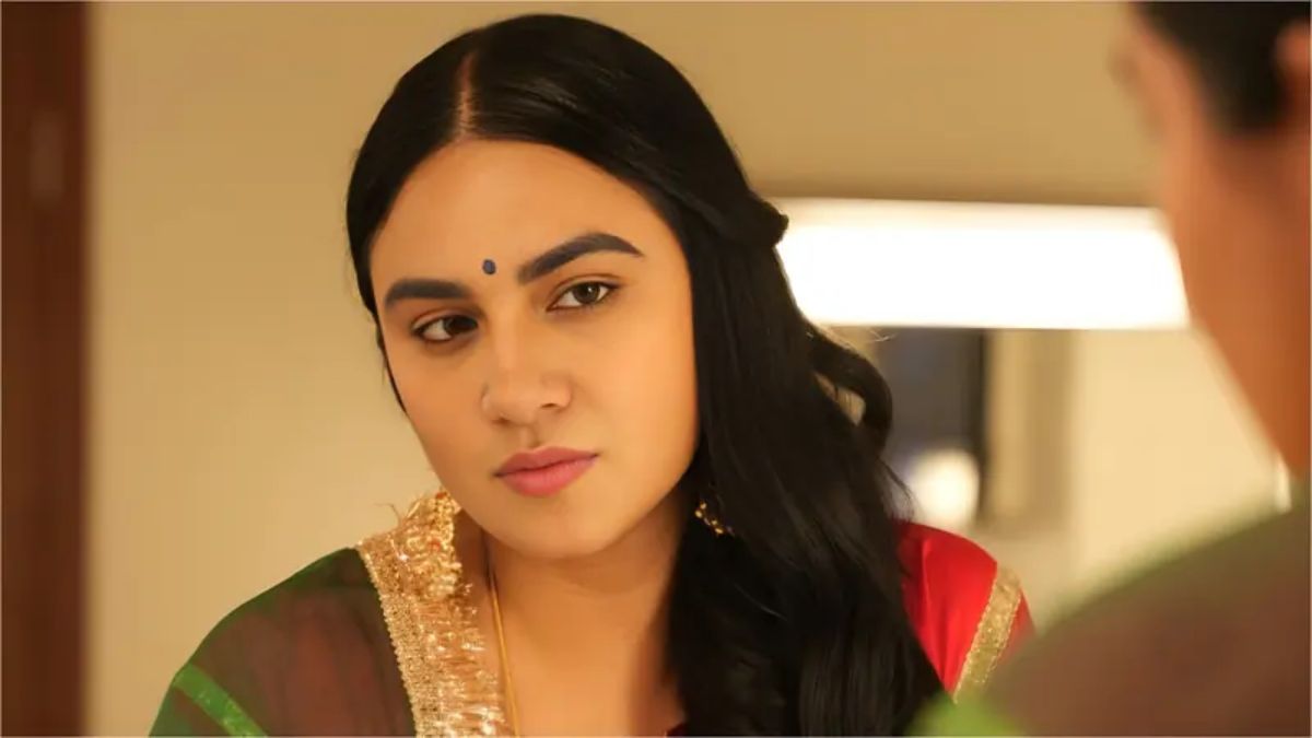 bigg boss 9 actress priya malik shares horrific incident suffers burns due to fire