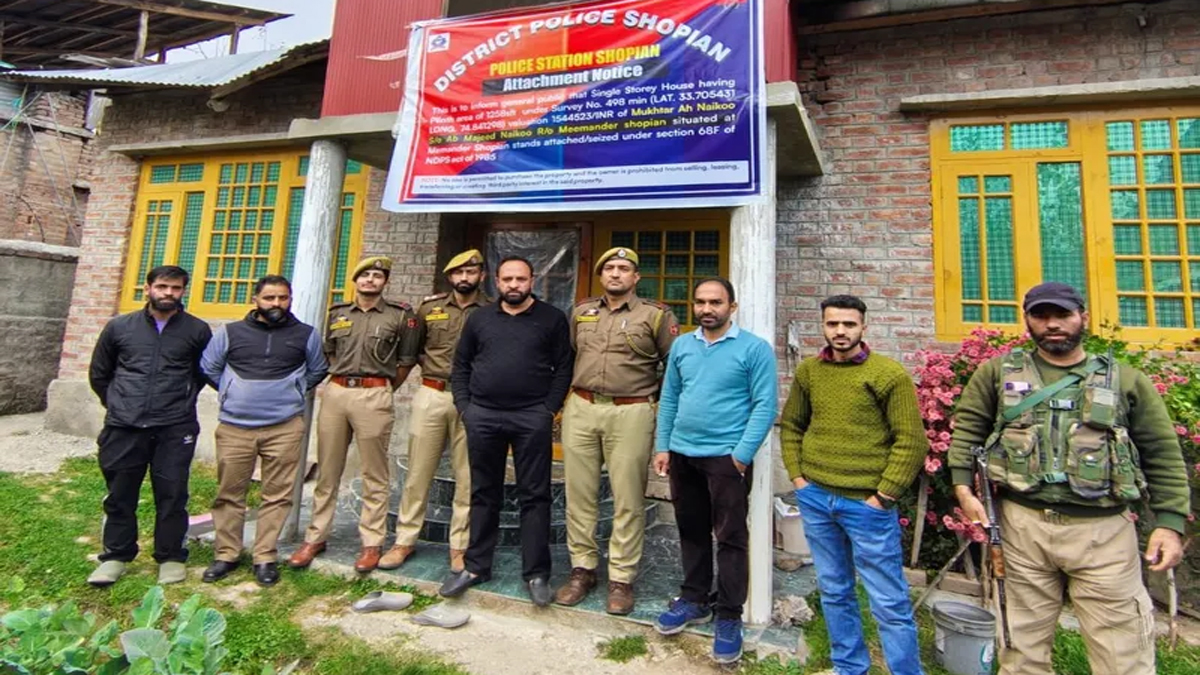 kashmir police seizes 15 lakh assets of drug dealers in shopian