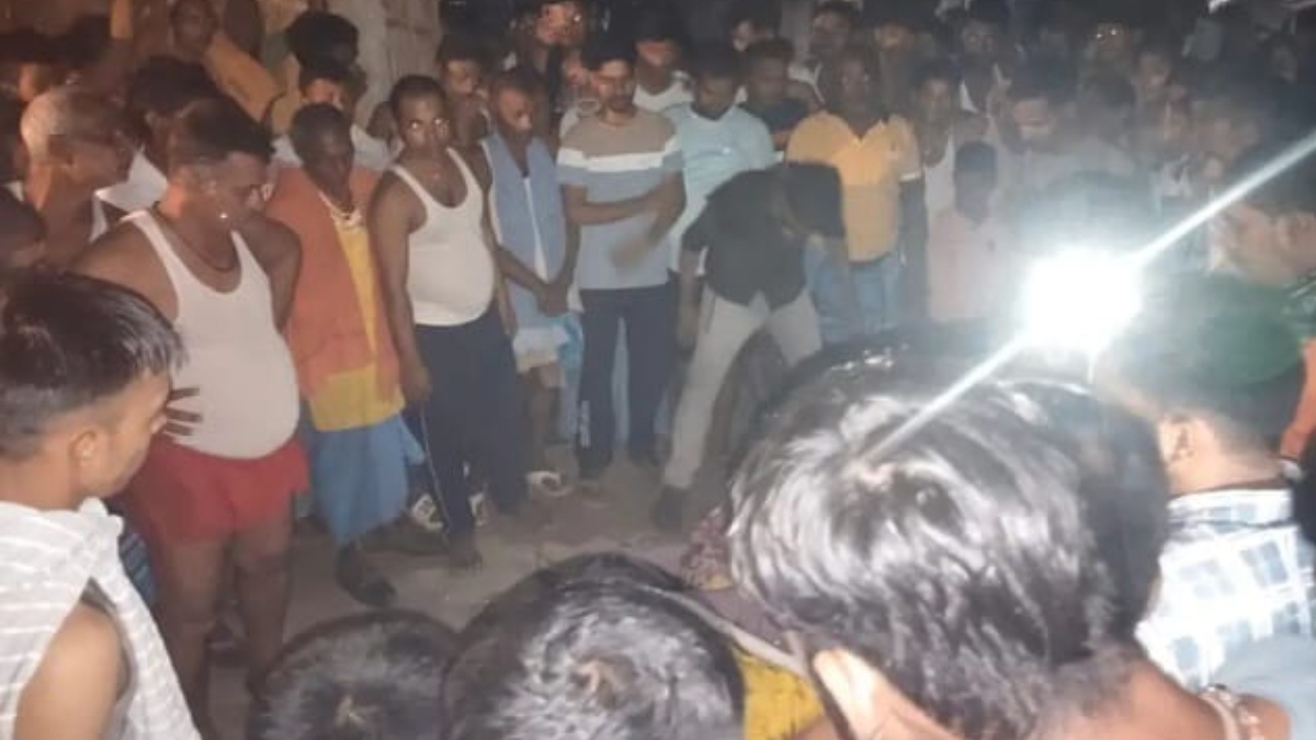 tragic train accident in begusarai 4 killed