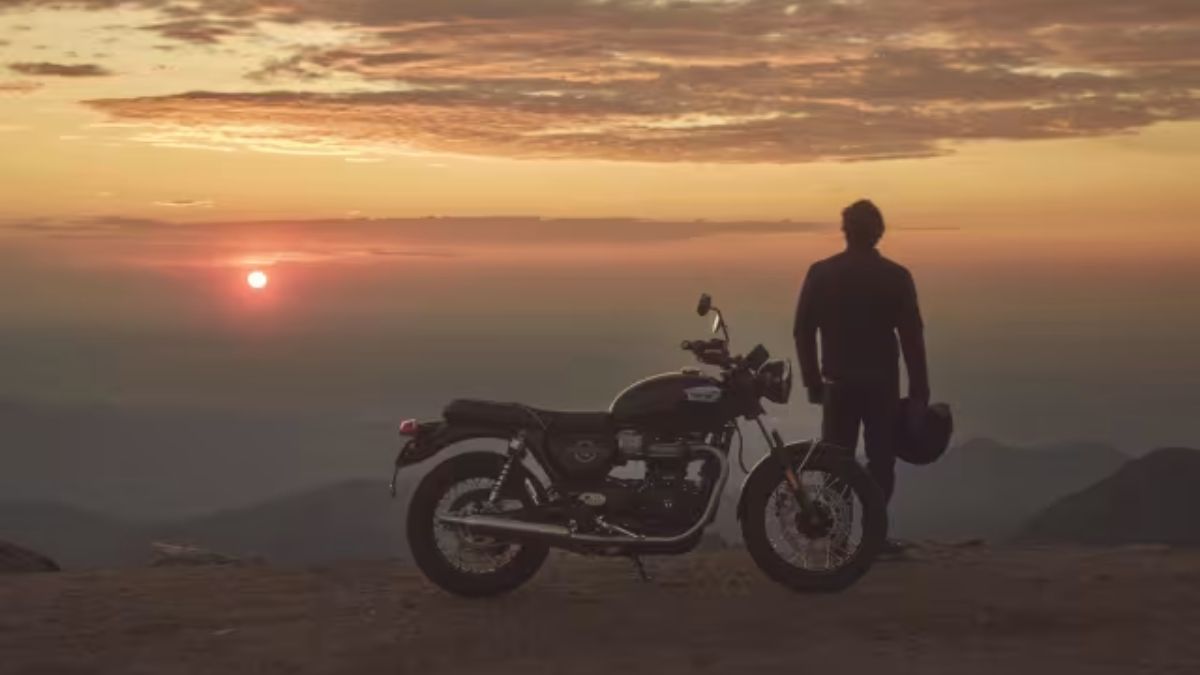 triumph bonneville range updates 5 motorcycles with classic looks and modern features