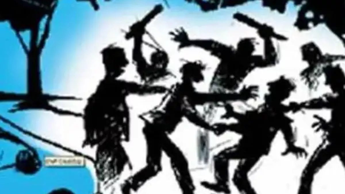 meerut news bjp leader and pradhan supporters clash with weapons stone pelting