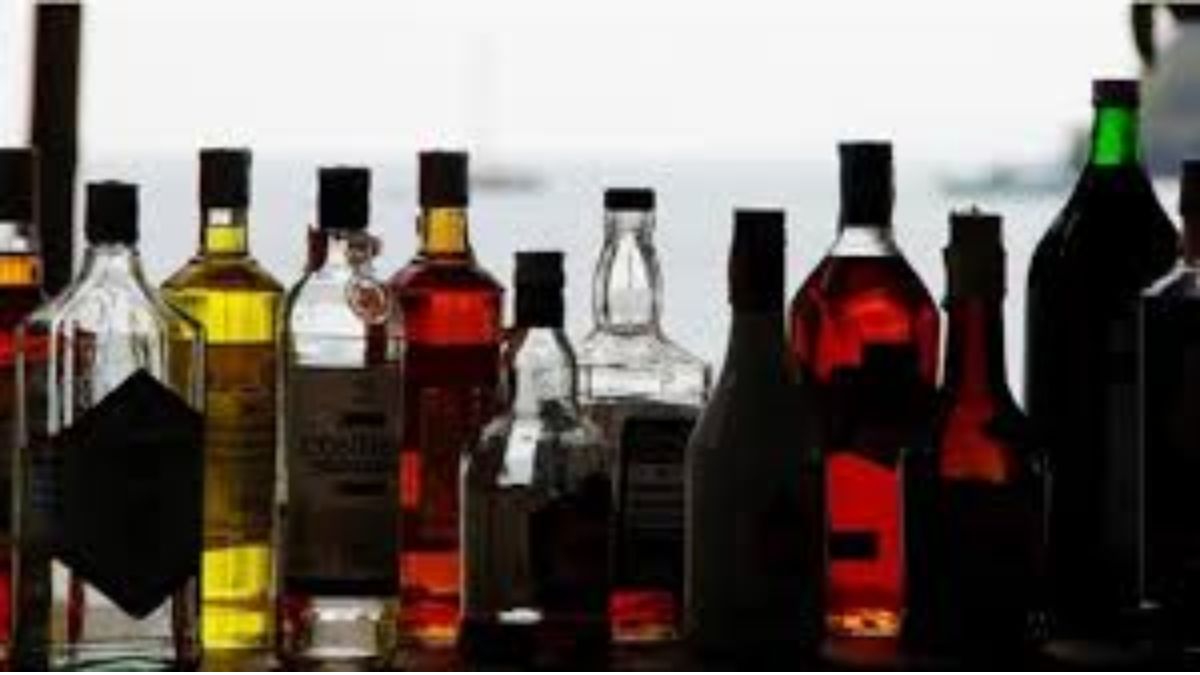 delhi excise department staff shortage tackling smuggling challenges