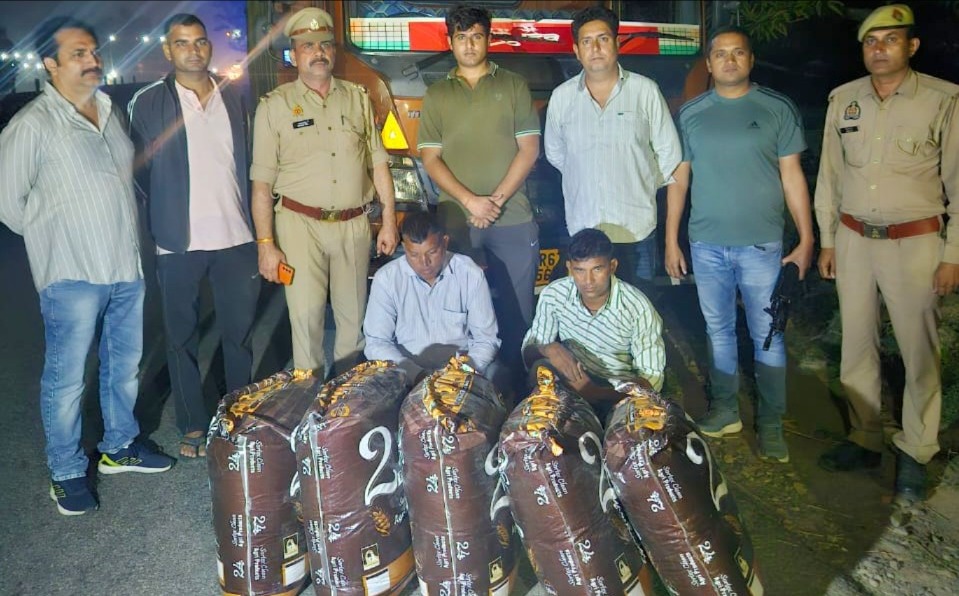 drug traffickers arrested in shamli with doda post worth 31 lakh
