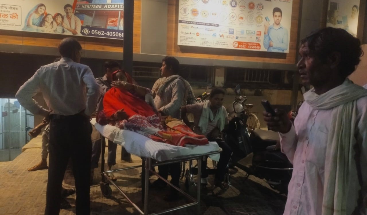 fire at heritage hospital store room in agra