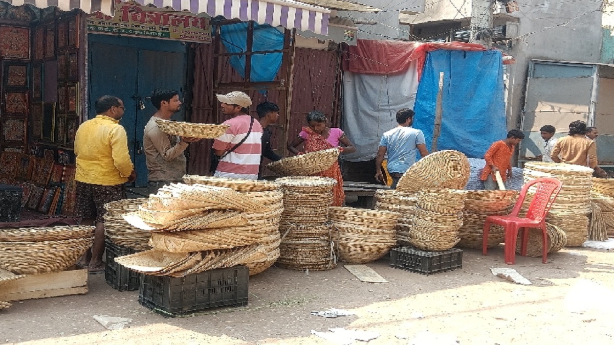 cleaning of 72 chhath ghats in the city begins special arrangements made at dangerous ghats