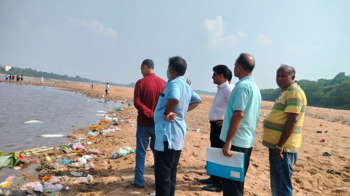 chhath puja 2025 preparations begin in bhubaneswar ghats cleaning administration active