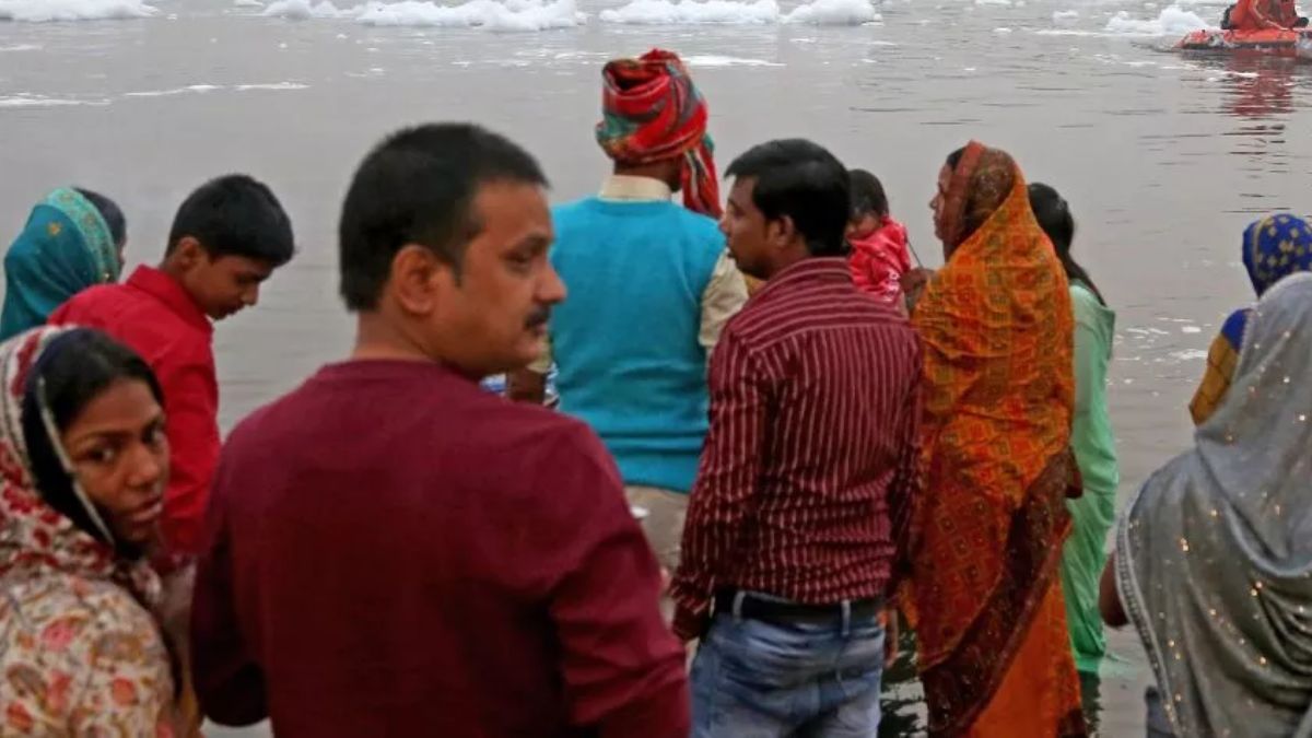 chhath puja 2024 model chhath ghats on yamuna banks firs to be withdrawn