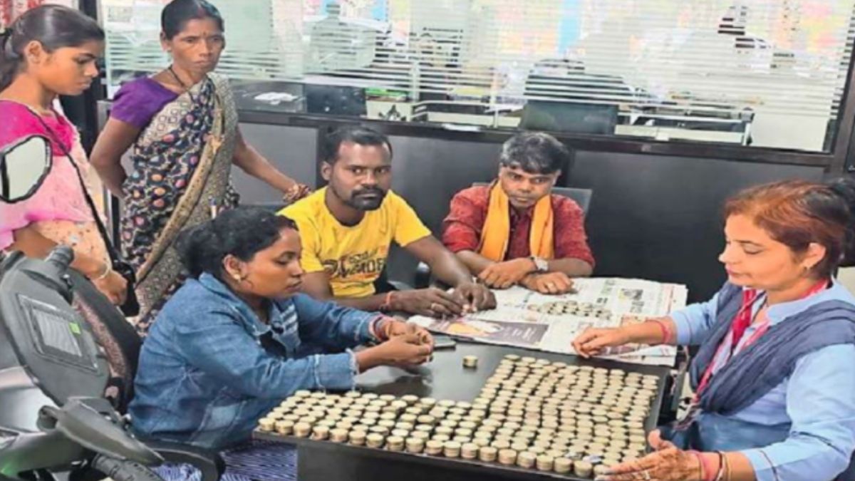 farmer pays for scooter with sack of coins stuns showroom