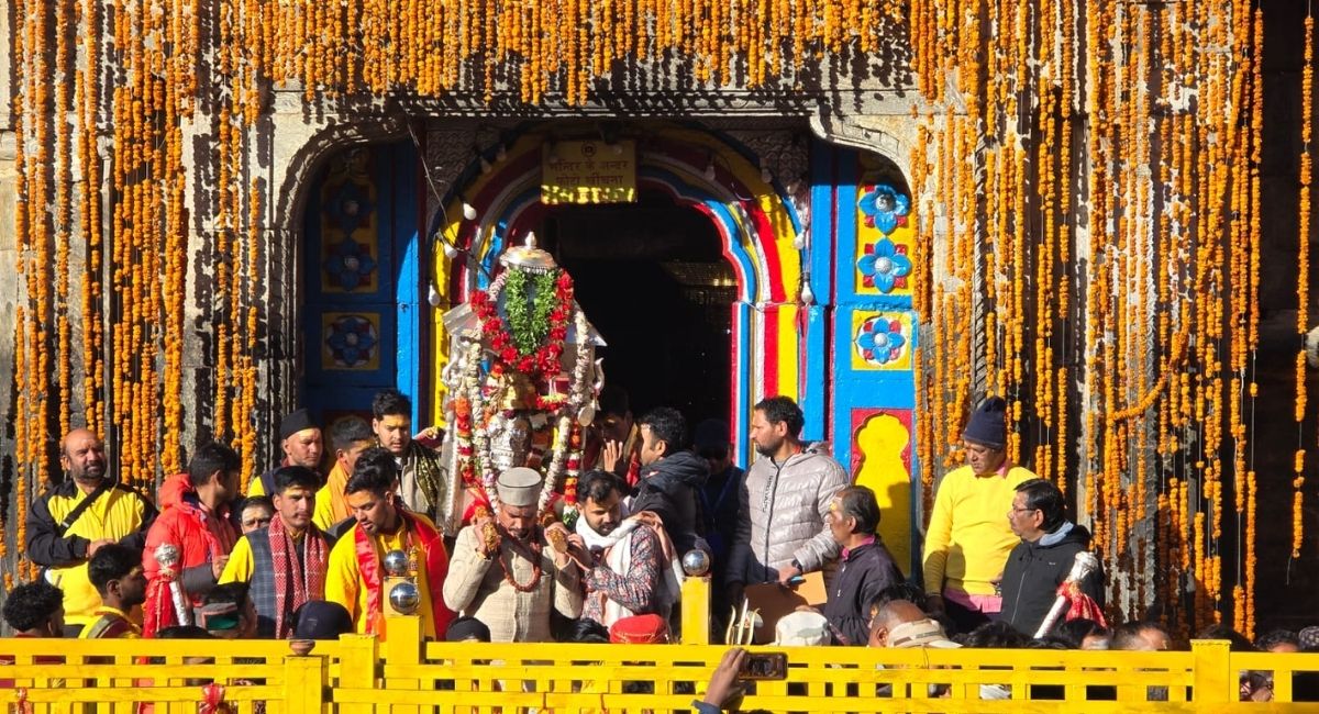 kedarnath temple doors closed for winter cm dhami present