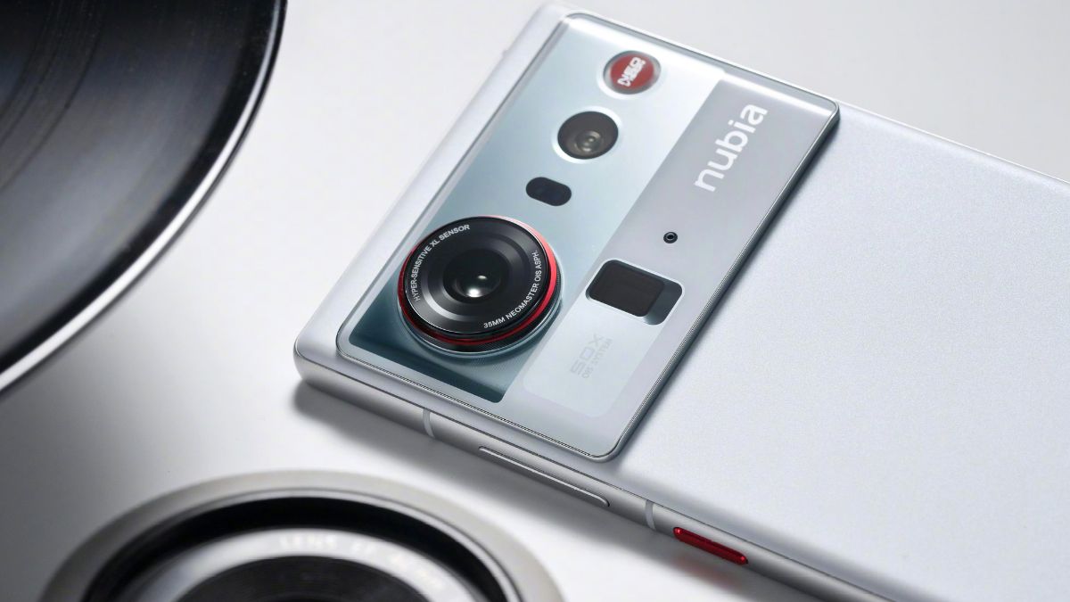 nubia z80 ultra launched with 7200mah battery snapdragon 8 elite gen 5 price features