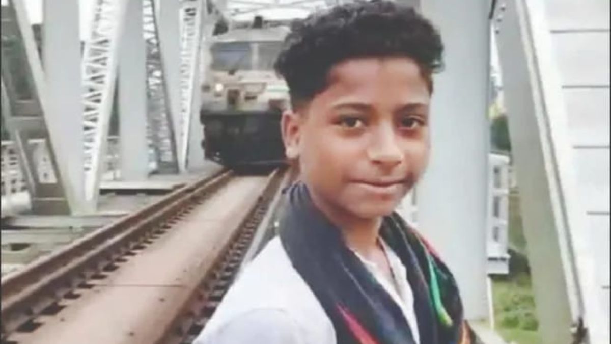 tragic death teen killed making reel in front of moving train in odisha