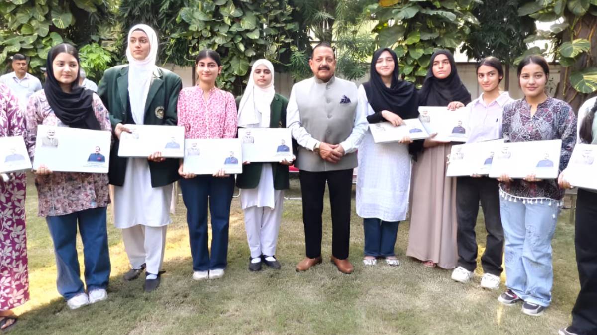 top students honored mp distributes laptops in jammu and kashmir